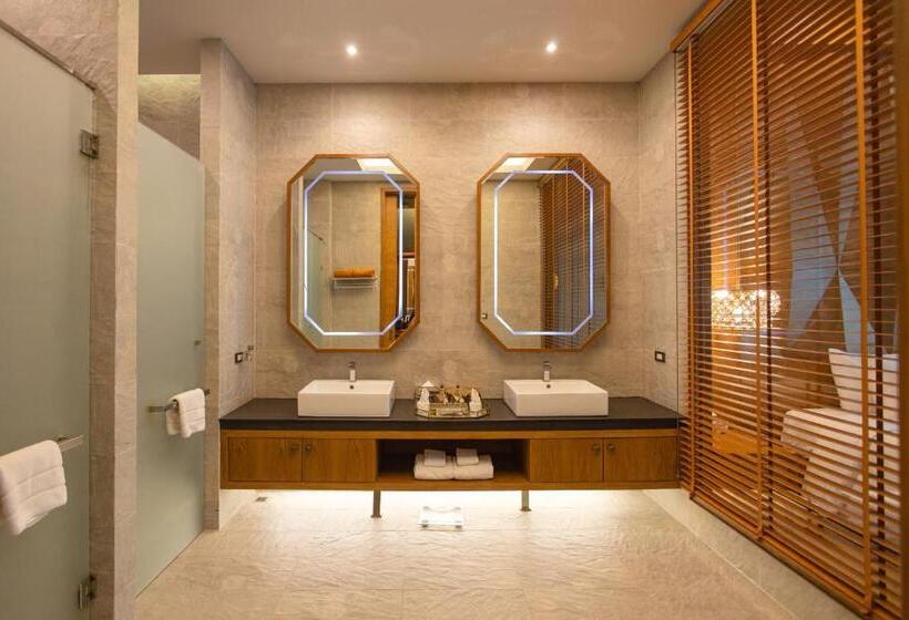 침실 1개 디럭스 빌라, La Miniera Pool Villas Pattaya   Small Luxury Hotels Of The World