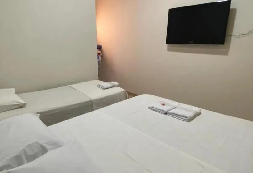スタンダード４人部屋, Pousada Aeroporto