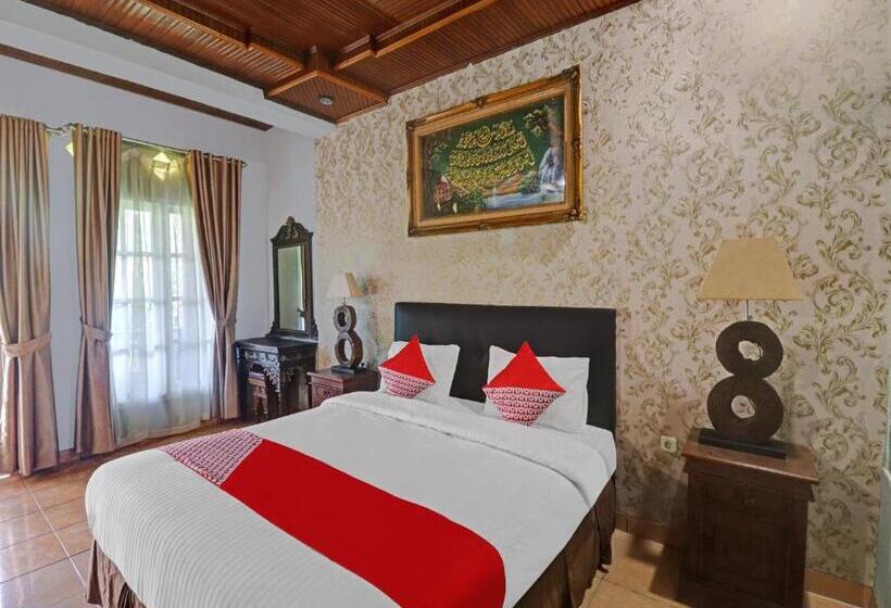 Люкс Повышенной Комфортности, Oyo 11350o Hotel R Cantika Syariah