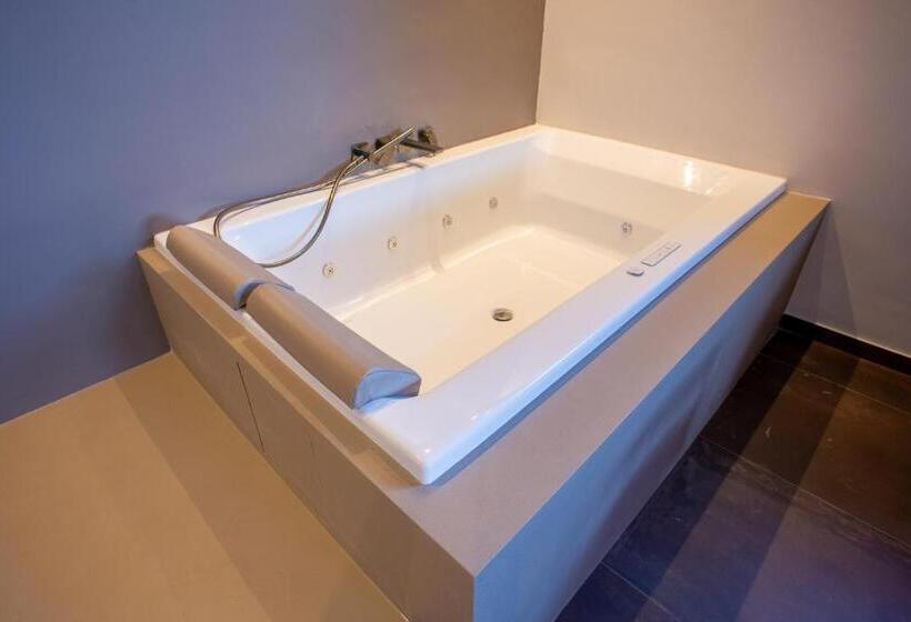 جناح مزود بجاكوزى, Park Hotel Bellavista