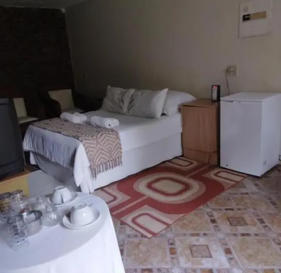 Deluxe-huone, Hamba Kancane Ma Africa Guest House