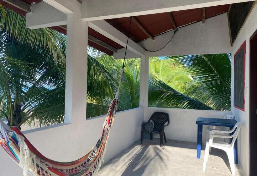 スタンダードルーム, Peñas De Guachalito