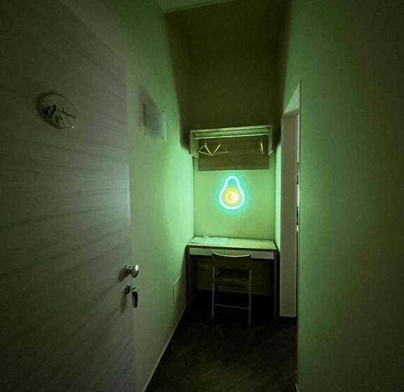 اتاق استاندارد چهار تخته, All’anoneto B&b