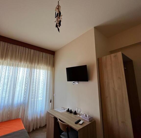 اتاق استاندارد سه نفره, All’anoneto B&b