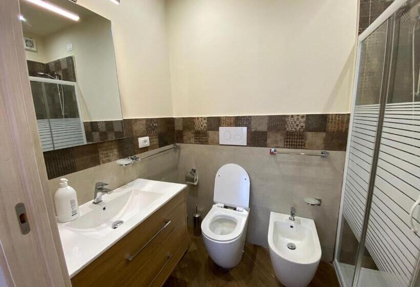 اتاق استاندارد سه نفره, All’anoneto B&b