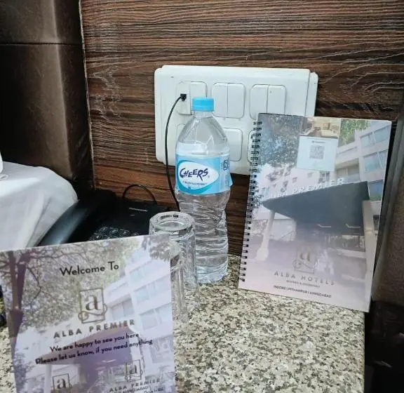 スーペリアールーム, Alba Premier, Indore
