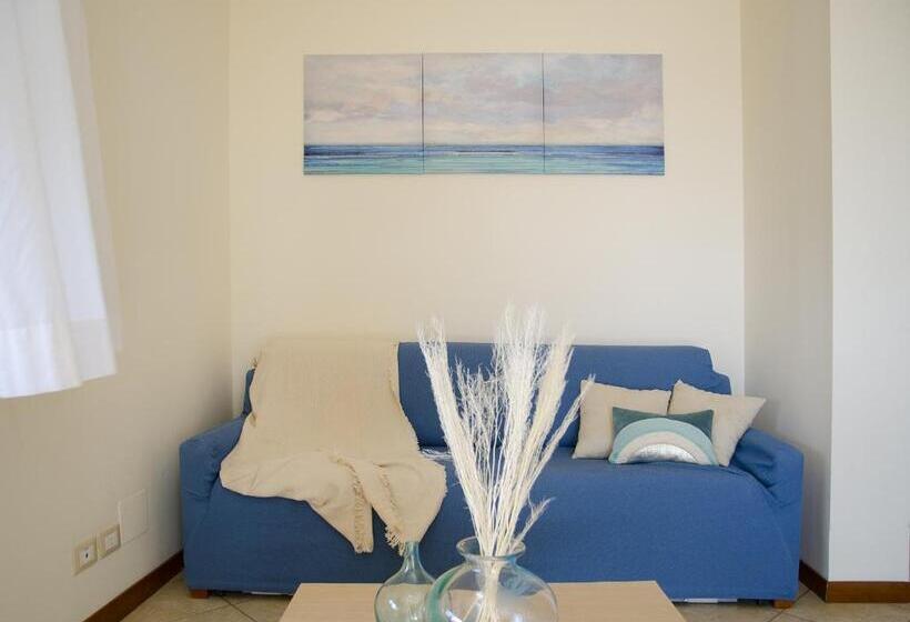 سوییت جونیور با چشمانداز دریا, Casa Per Ferie Il Pioppo