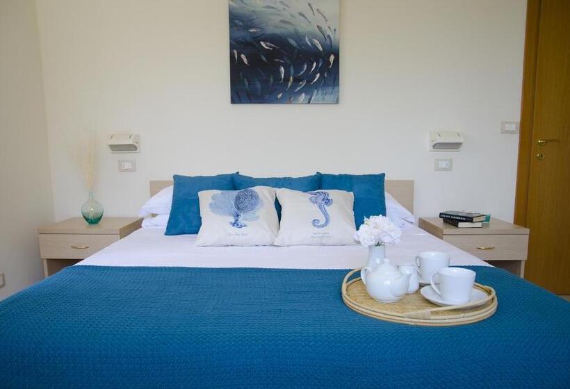 سوییت جونیور با چشمانداز دریا, Casa Per Ferie Il Pioppo