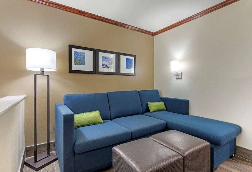 جناح, Comfort Suites West Monroe Near Ike Hamilton Expo Center