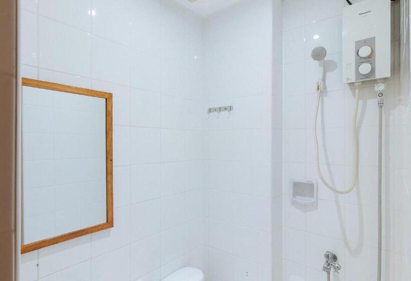 Номер Стандарт, Reddoorz Near Edsa Camp Crame