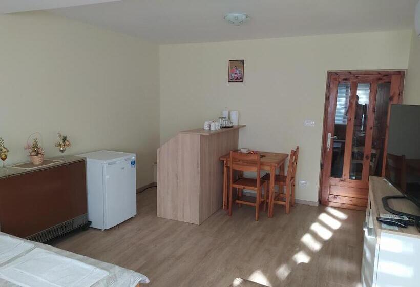 اتاق لوکس, Apartmani Zora Vuković