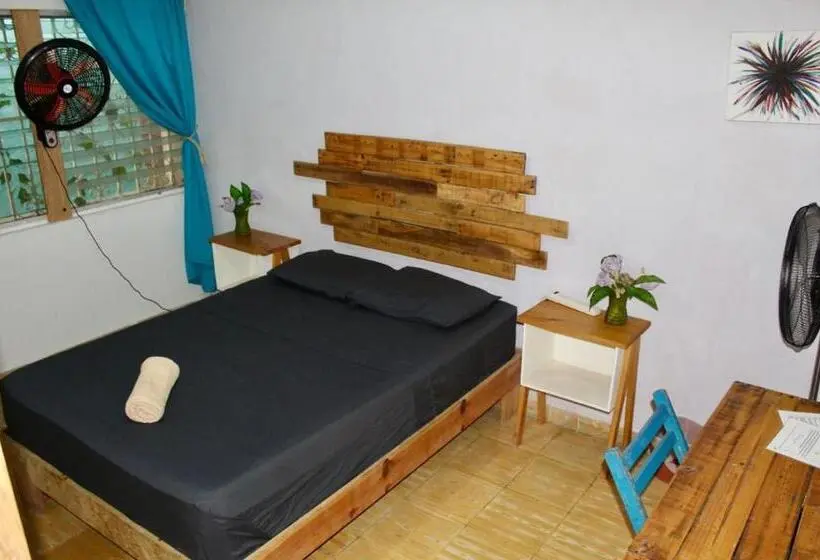 اتاق استاندارد با سرویس بهداشتی مشترک, Casa Samay