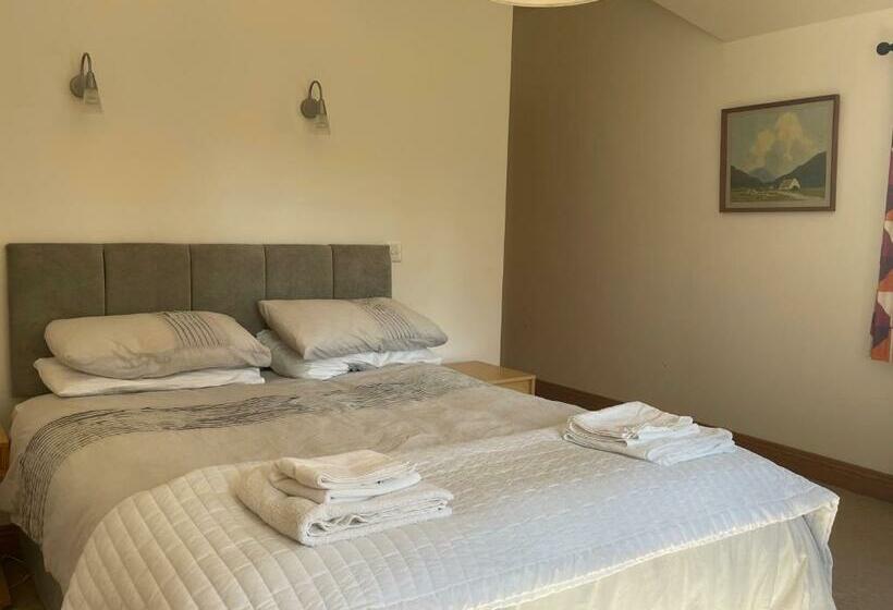 Standard Room, O Domhnaill S Guesthouse   Lig Do Scíth