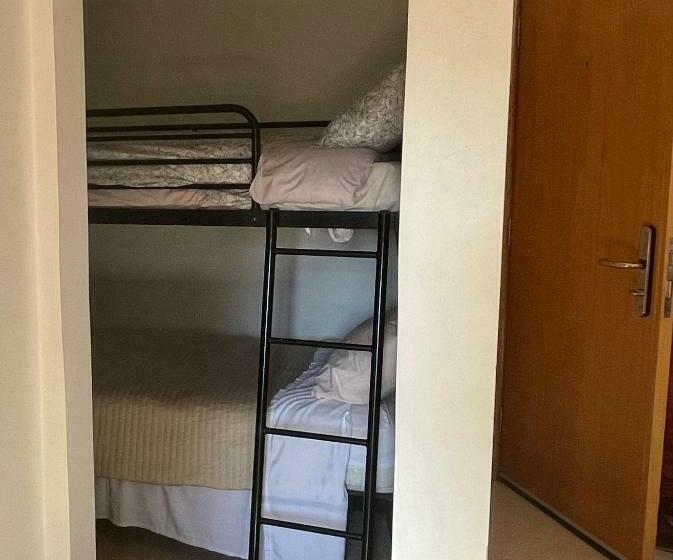 Family Room, O Domhnaill S Guesthouse   Lig Do Scíth