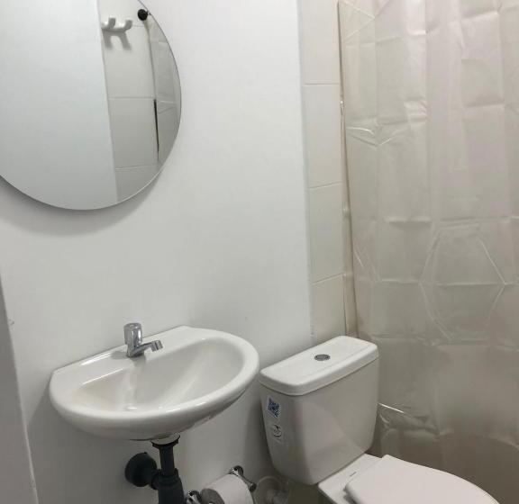 اتاق خانوادگی, Manglearena