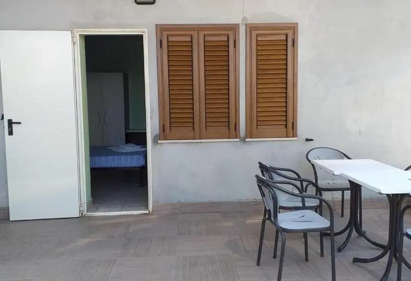 スタンダードシングルルーム, Room In Bb   Spacious Double Room A Stones Throw From The Sea