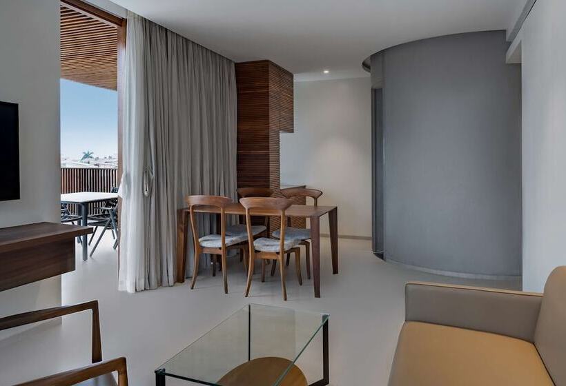 جناح رئاسى, Radisson Resort And Spa Lonavala