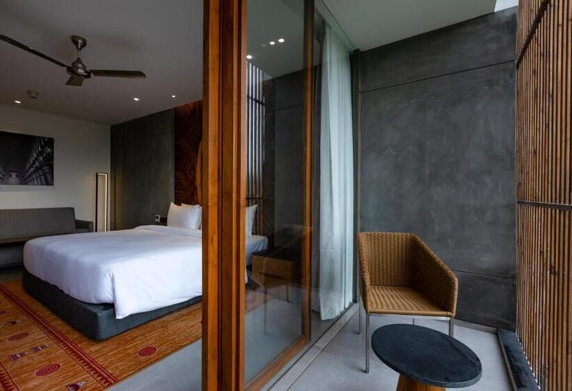 غرفة سوبيريور مزودة بشرفة, Radisson Resort And Spa Lonavala