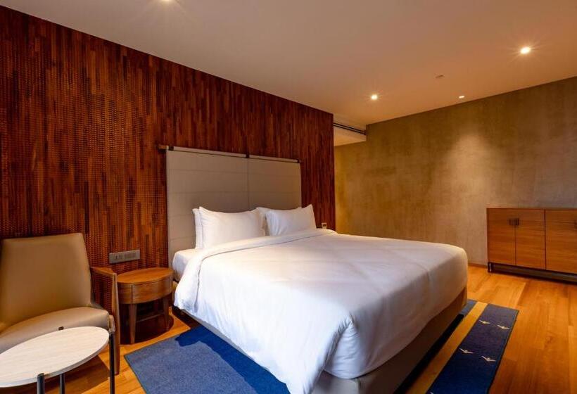 جناح رئاسى, Radisson Resort And Spa Lonavala