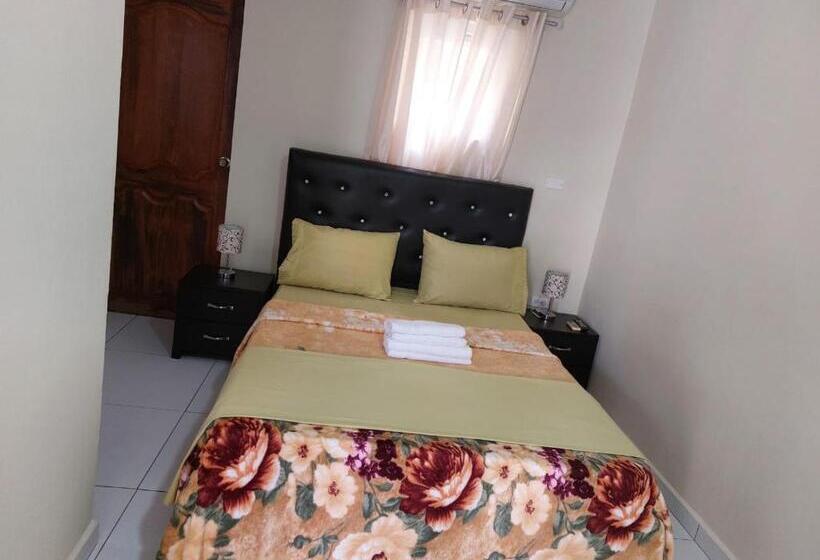 آپارتمان 1 خوابه همکف, Curasita Colour Appartments