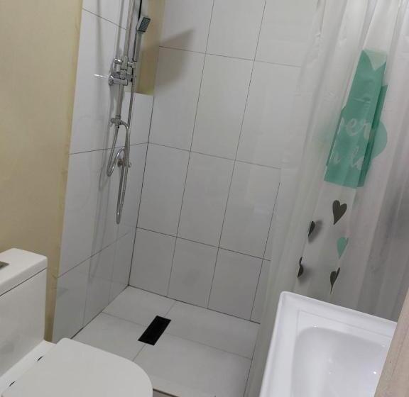 استودیوی استاندارد, Curasita Colour Appartments