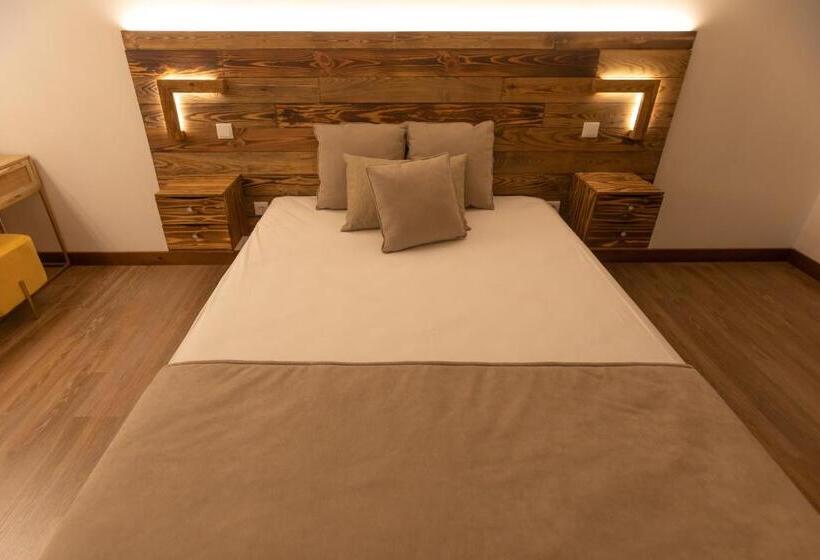 스탠다드 테라스 룸, Golden Mirror