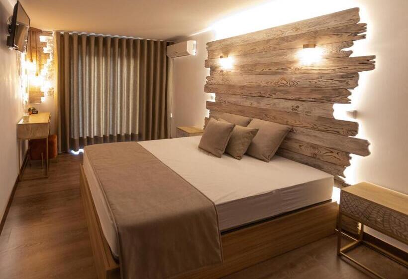 스탠다드 테라스 룸, Golden Mirror