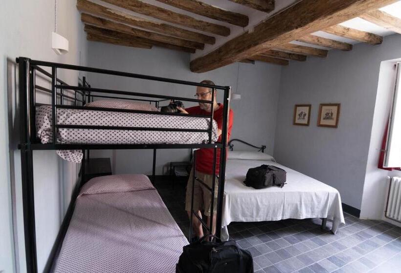 四人标准间, Winebikehostel