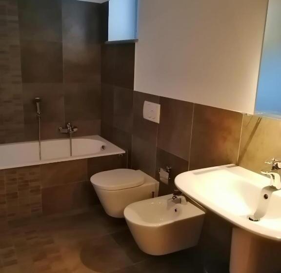 غرفة قياسية, Albergo Della Posta