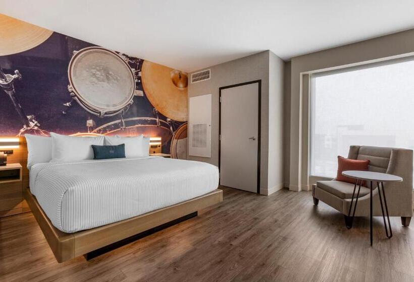 سوئیت با تخت بزرگ, Cambria Hotel Austin Airport