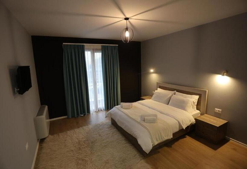 חדר דלוקס, House Of Horses Shtepia E Kuajve