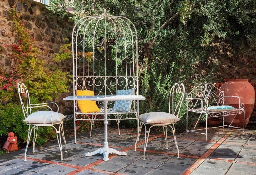 스탠다드 룸 킹사이즈 침대, Palazzo Badiale History&rooms