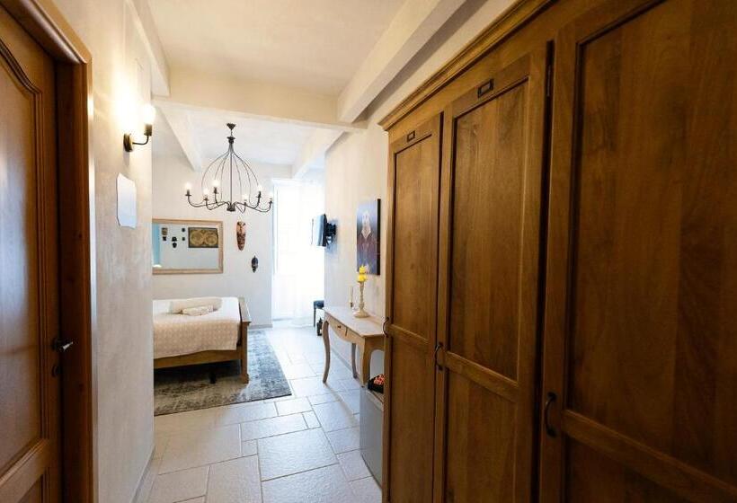 디럭스 룸, Palazzo Badiale History&rooms