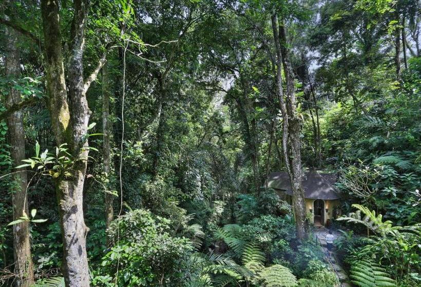 带河湖景观的套房, Pramana Giri Kusuma