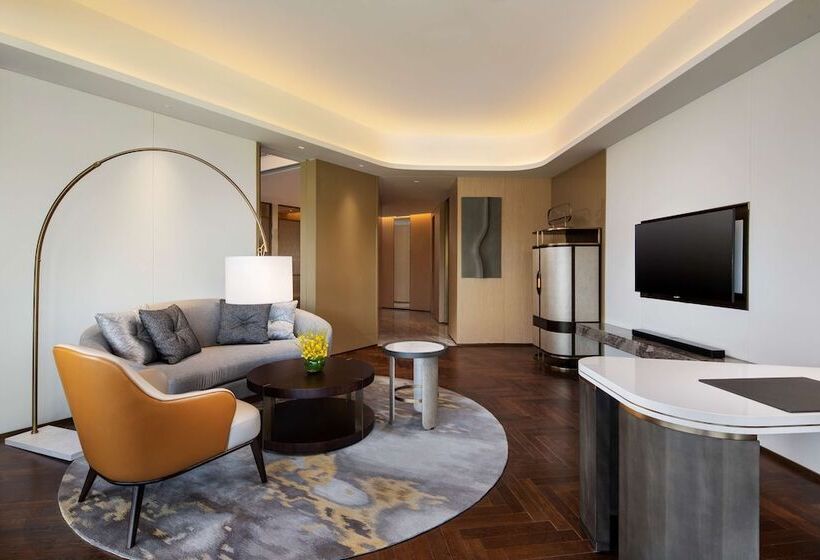 Люкс Повышенной Комфортности, Radisson Collection Resort, Nanjing