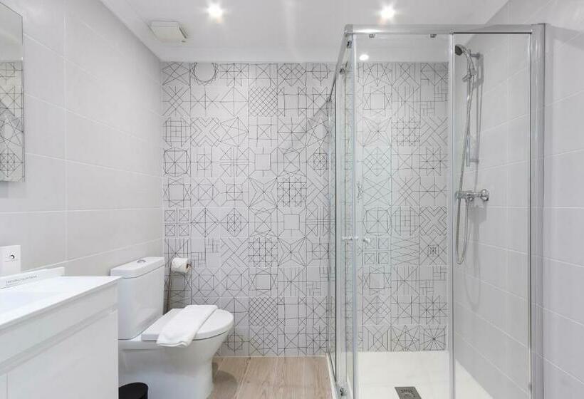 سوئیت با بالکن, The G Hotel By Jl