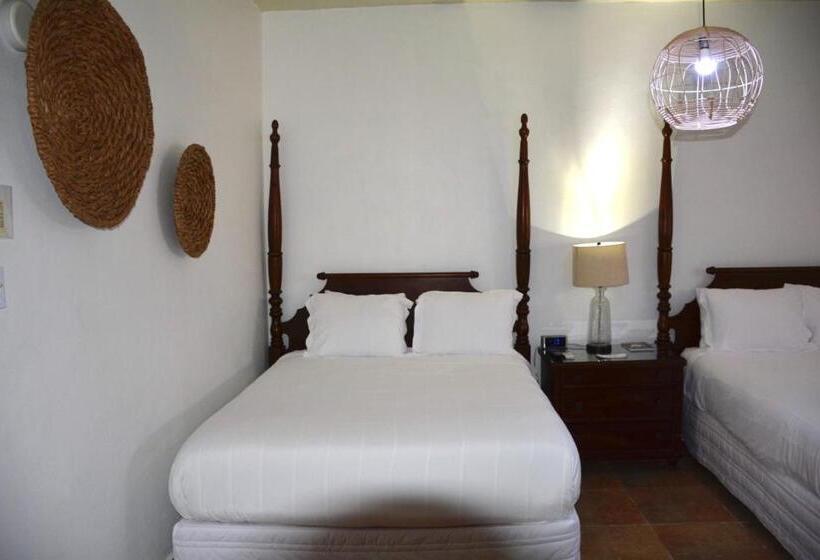 اتاق استاندارد, Turtle Bay Inn