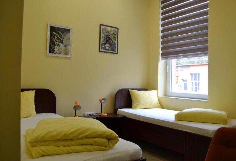 اتاق لوکس, Sobe šponga