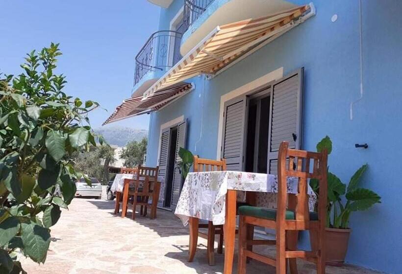 اتاق استاندارد چهار تخته, Bluflest