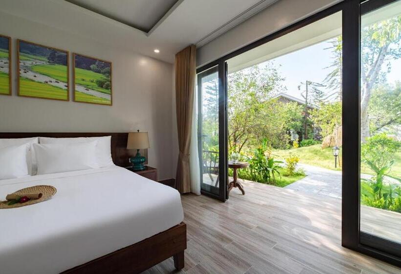 اتاق استاندارد با چشم‌انداز باغ, Bai Dinh Riverside Resort & Spa