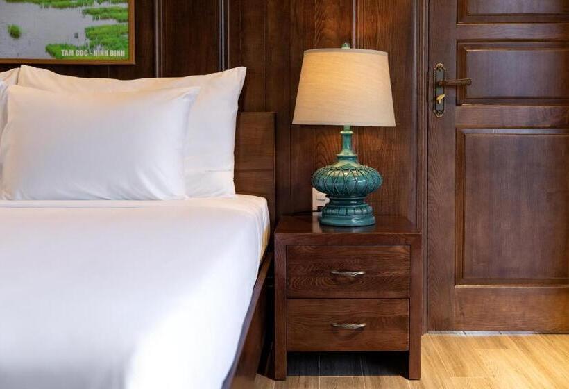 اتاق استاندارد با چشمانداز باغ, Bai Dinh Riverside Resort & Spa