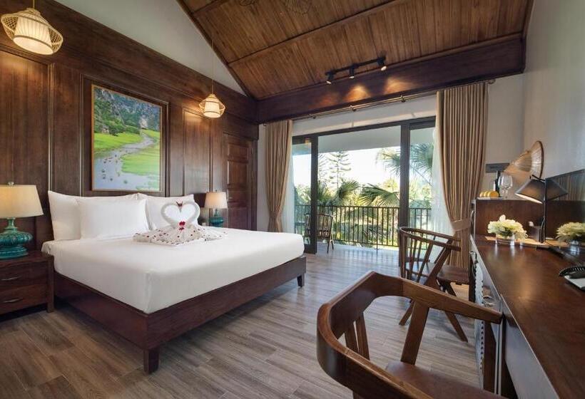 اتاق استاندارد با چشمانداز استخر, Bai Dinh Riverside Resort & Spa