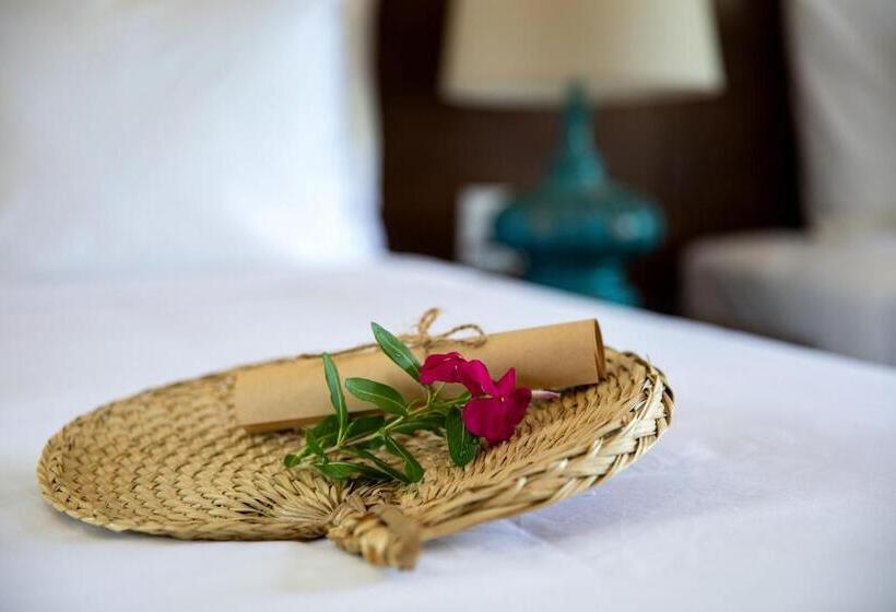 اتاق لوکس خانوادگی, Bai Dinh Riverside Resort & Spa