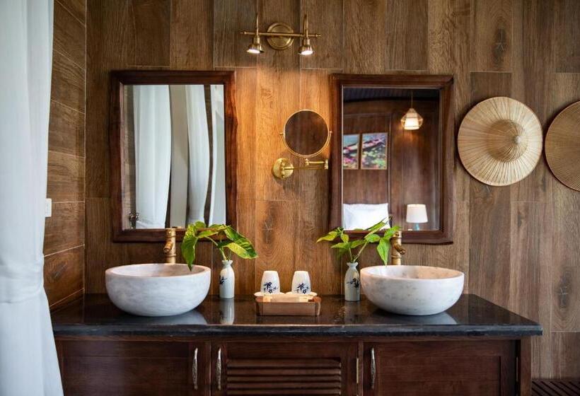 ویلای لوکس 1 خوابه, Bai Dinh Riverside Resort & Spa