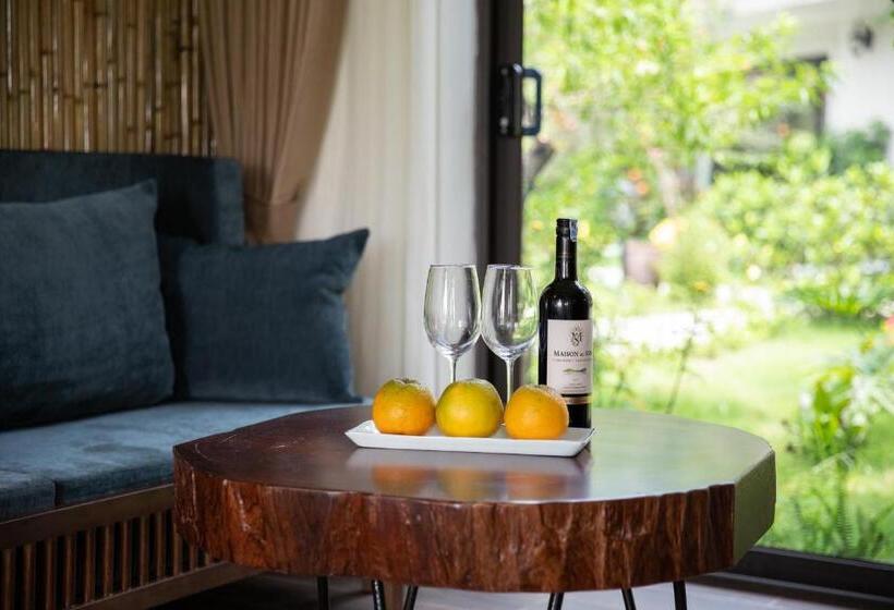 ویلای لوکس 1 خوابه, Bai Dinh Riverside Resort & Spa