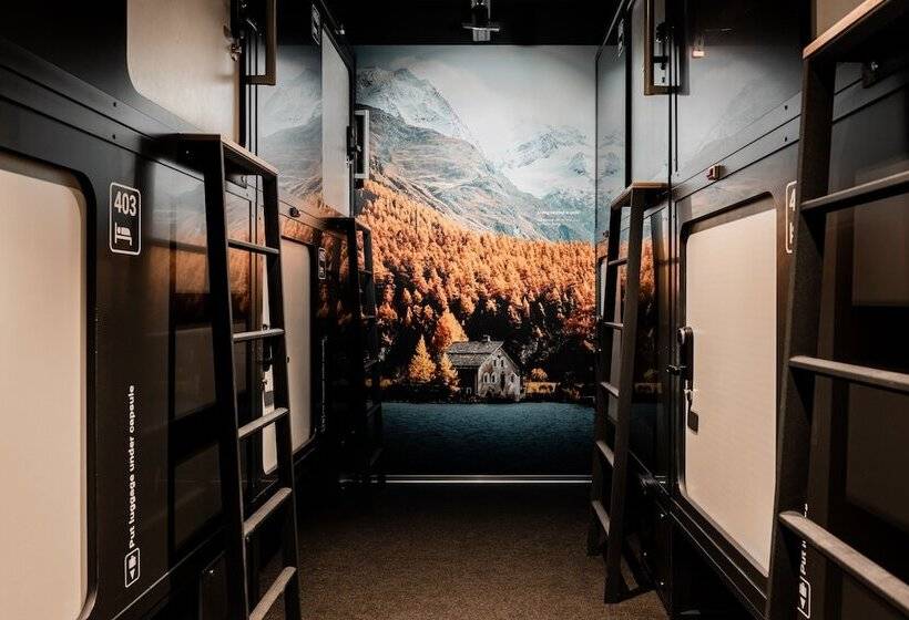Capsule, Capsule Hotel   Alpine Garden Zurich Airport