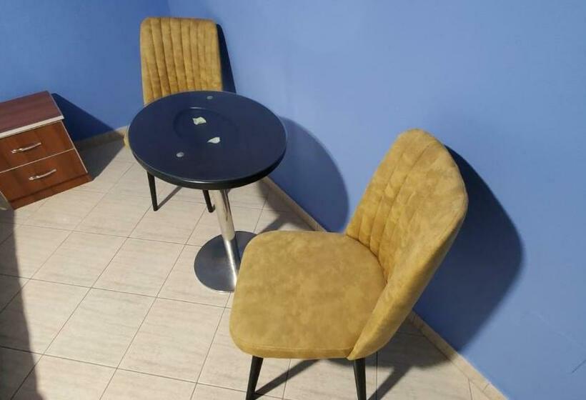 豪华房间, Chicago