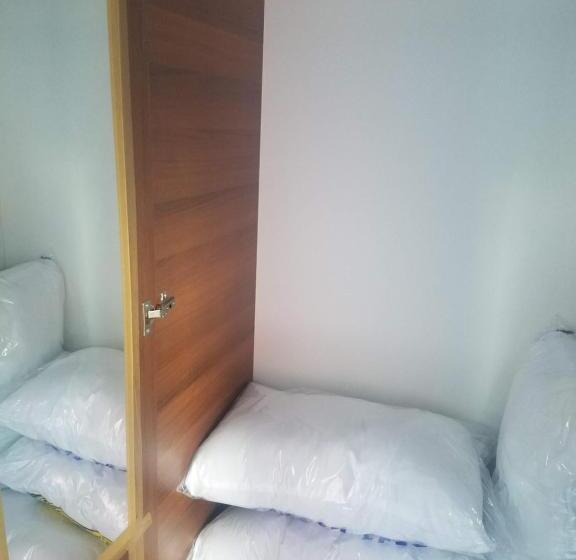 豪华房间, Chicago