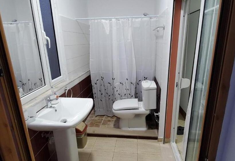 豪华房间, Chicago