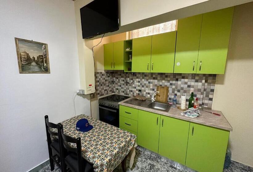 标准工作室, Chicago